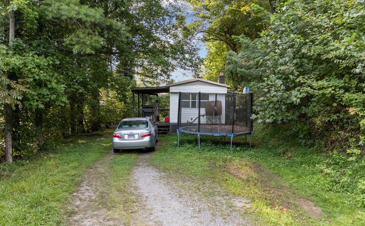 Pictures of Mobile Home Park property located at 115 Juniper Dr, Marshall, NC 28753 for sales - image #1