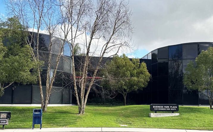 Pictures of Office property located at 5401 Business Park South, Bakersfield, CA 93311 for sales - image #1