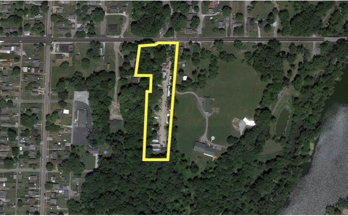 Pictures of Mobile Home Park property located at 325 E Cross St, Anderson, IN 46012 for sales - image #1