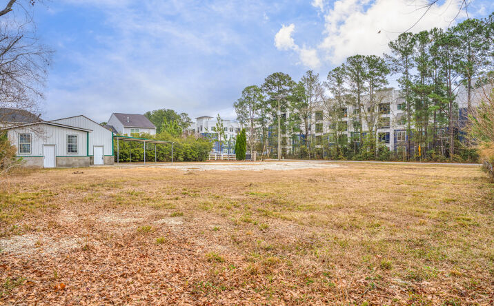Pictures of Land property located at 167 Old Summerville Road, Summerville, SC 29486 for sales - image #1