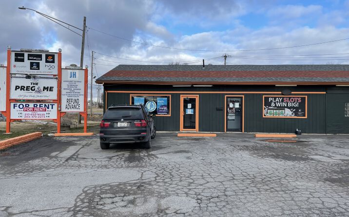 Pictures of Retail property located at 1487 Camp Jackson Rd, Sauget, IL 62206 for sales - image #1