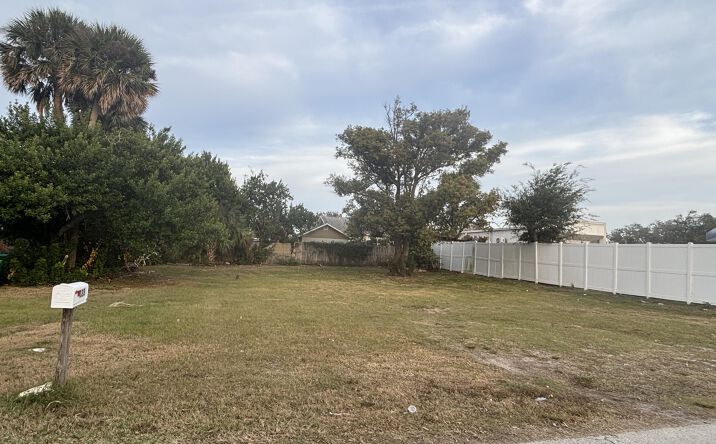 Pictures of Land property located at 123 Highland Avenue, Holly Hill, FL 32117 for sales - image #1