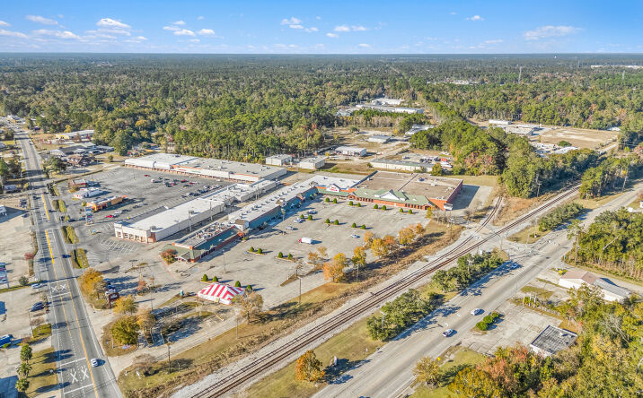 Pictures of Retail property located at 104-110 Gause Blvd, Slidell, LA 70458 for sales - image #1