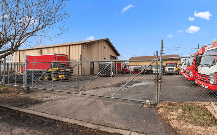 Pictures of Industrial property located at 7011 Beaver Dam Rd, Levittown, PA 19057 for sales - image #1