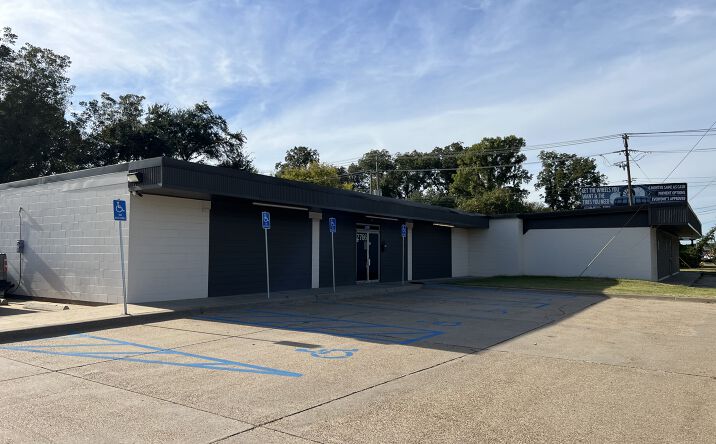 Pictures of Retail, Special Purpose property located at 2766 Barksdale Blvd, Bossier City, LA 71112 for sales - image #1