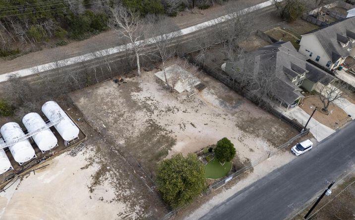 Pictures of Land property located at 311 Ebner St, Boerne, TX 78006 for sales - image #1