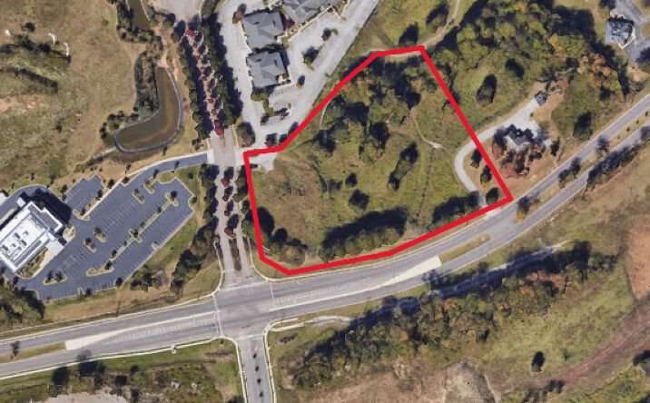 Pictures of Land property located at Dowell Springs Blvd, Knoxville, TN 37909 for sales - image #1