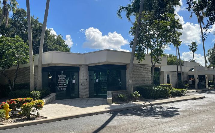 Pictures of Office, Retail property located at 7061 Cypress Rd, Plantation, FL 33317 for sales - image #1