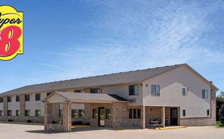 Pictures of Hospitality property located at 1520 10th Ave N, Humboldt, IA 50548 for sales - image #1