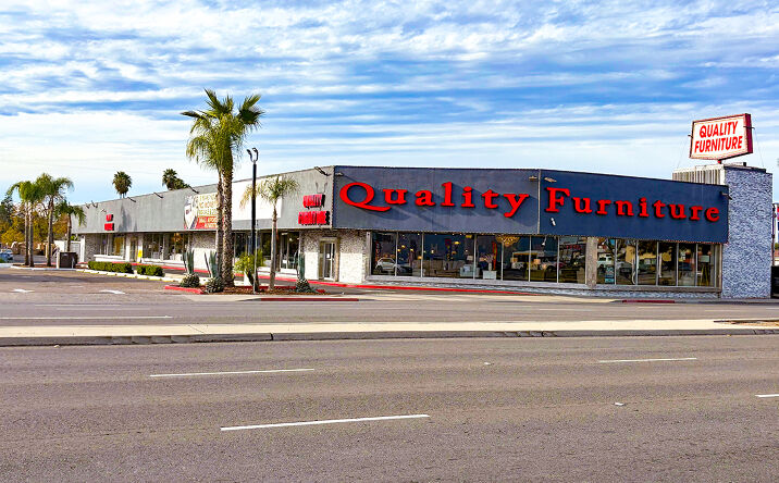 Pictures of Retail property located at 4535 N Blackstone Ave, Fresno, CA 93726 for sales - image #1