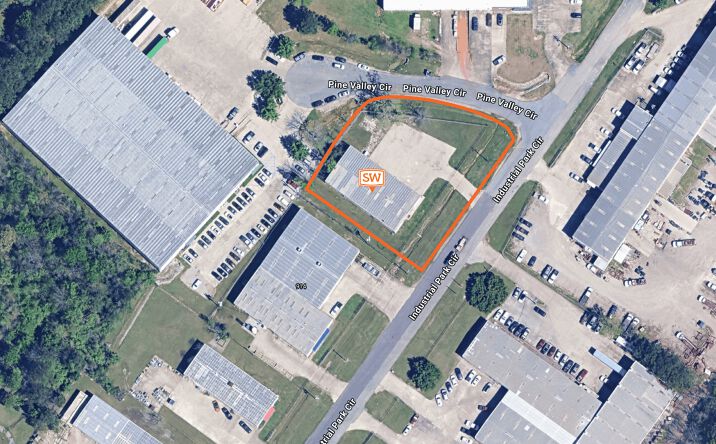 Pictures of Industrial property located at 918 Industrial Park Cir, Bessemer, AL 35022 for sales - image #1