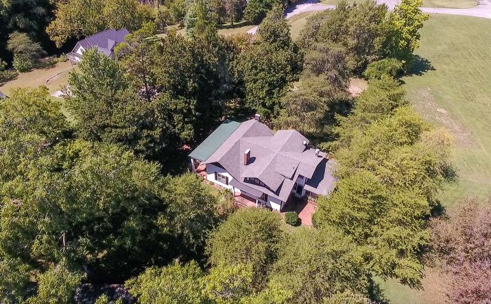 Pictures of Mixed Use property located at 219 Old Mill Rd, Winchester, TN 37398 for sales - image #1