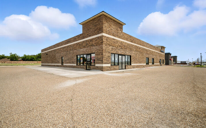 Pictures of Industrial, Office, Retail property located at 10310 Slide Rd, Lubbock, TX 79424 for sales - image #1