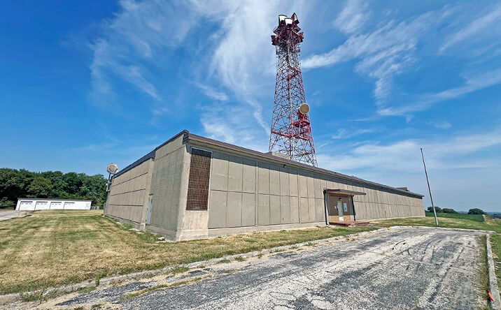 Pictures of Industrial property located at 25218 Dow Rd, Dow, IL 62022 for sales - image #1
