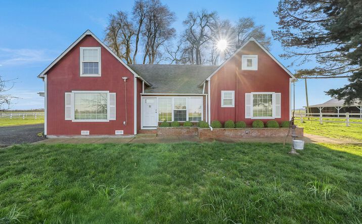 Pictures of Land property located at 92950 S Pitney Ln, Junction City, OR 97448 for sales - image #1