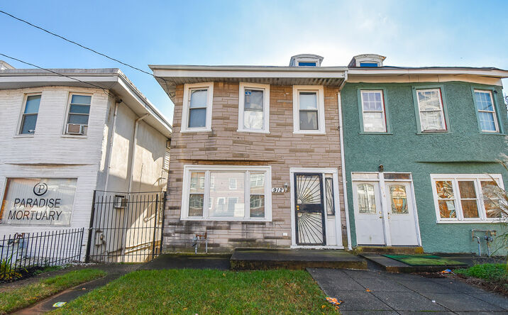 Pictures of Multifamily property located at 912 Kennedy St NW, Washington, DC 20011 for sales - image #1
