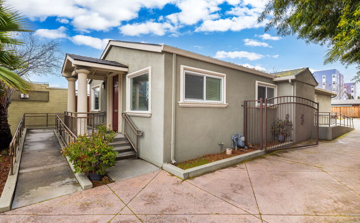 Pictures of Office property located at 250 Meridian Ave, San Jose, CA 95126 for sales - image #1