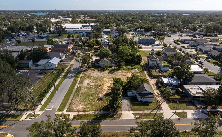 Pictures of Land property located at 152 & 148 Avenue D Sw, Winter Haven, FL 33880 for sales - image #1