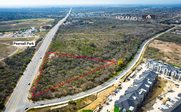 Pictures of Land property located at 4944 Old Pearsall Rd, San Antonio, TX 78242 for sales - image #1