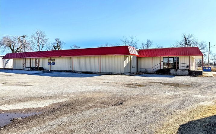 Pictures of Special Purpose property located at 1220 NE 1st Street, Pryor, OK 74361 for sales - image #1
