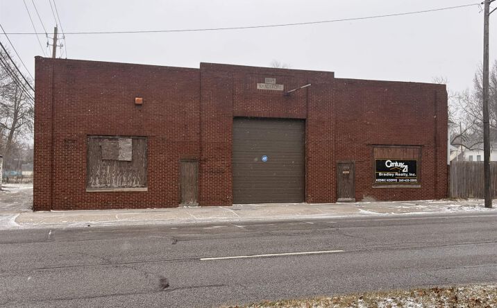 Pictures of Special Purpose property located at 1915 S Clinton Street, Fort Wayne, IN 46802 for sales - image #1