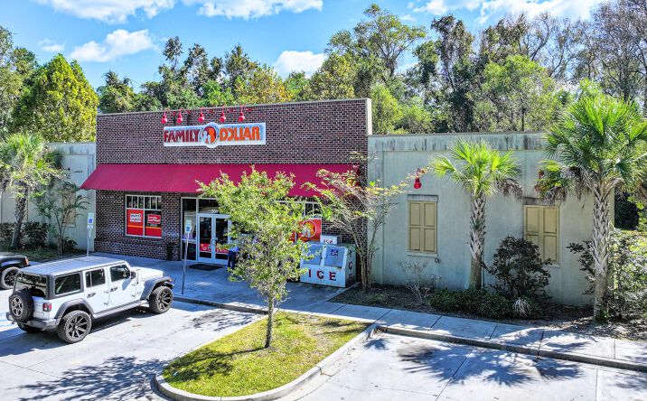 Pictures of Retail property located at 361 Shanklin Rd, Beaufort, SC 29906 for sales - image #1