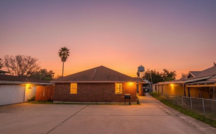 Pictures of Multifamily property located at 2115 Ebony Avenue, McAllen, TX 78501 for sales - image #1