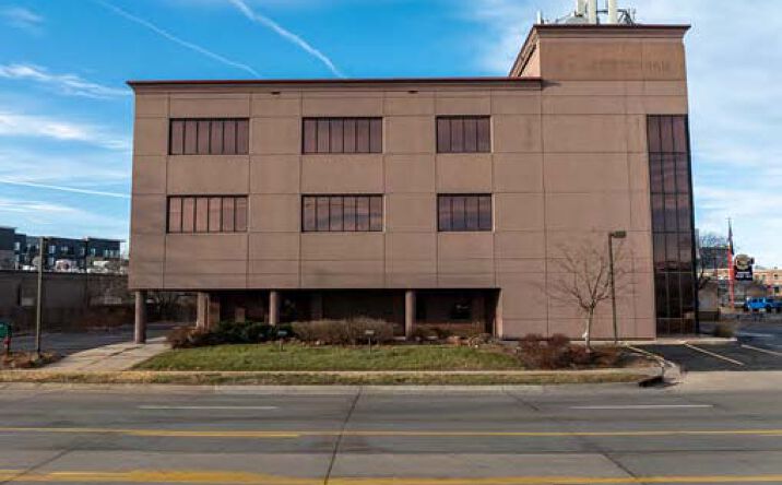 Pictures of Office property located at 210 N 78th St, Omaha, NE 68114 for sales - image #1