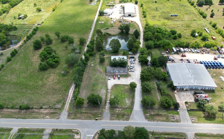Pictures of Land property located at 21310 Binford Rd, Waller, TX 77484 for sales - image #1