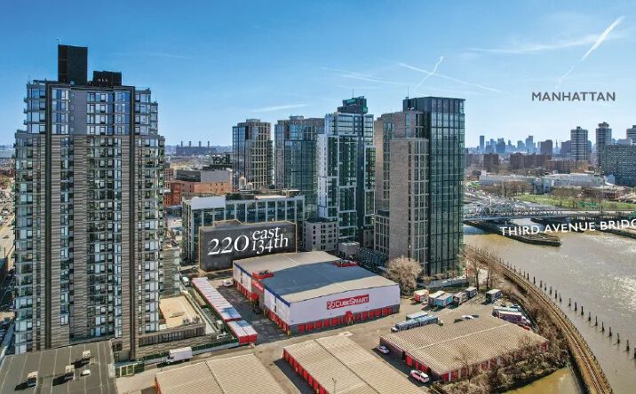 Pictures of Retail, Land property located at 220 E 134th St, Bronx, NY 10451 for sales - image #1