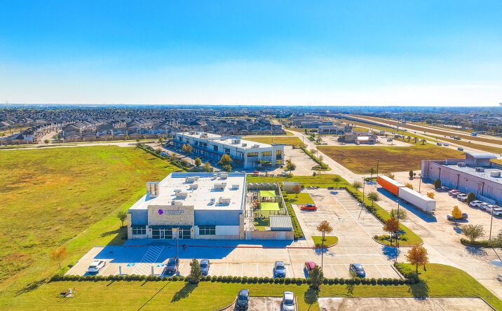 Pictures of Retail property located at 5535 Meadow Ranch Pkwy, Richmond, TX 77407 for sales - image #1