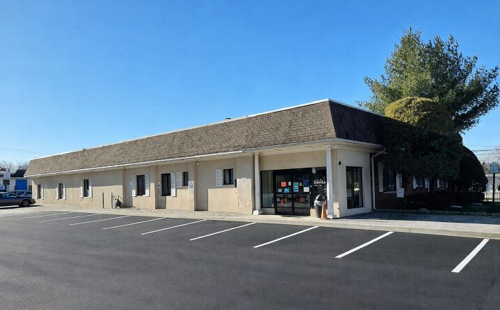 Pictures of Retail, Office property located at 363 Old Hook Rd, Westwood, NJ 07675 for sales - image #1