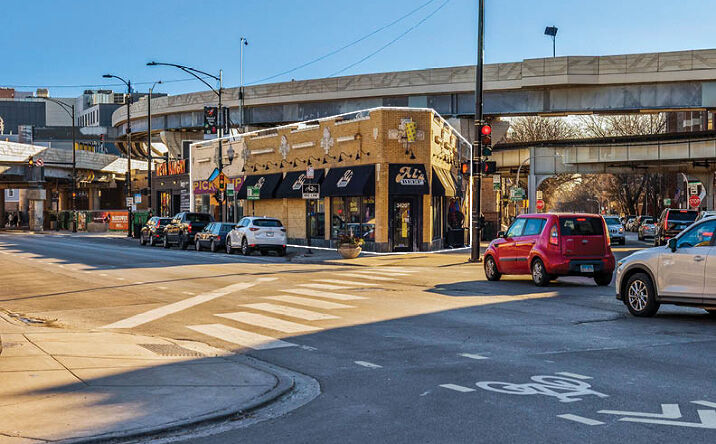 Pictures of Retail property located at 3420 N Clark St, Chicago, IL 60657 for sales - image #1