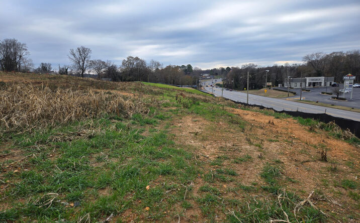 Pictures of Land property located at 900 Florence Blvd, Florence, AL, Florence, AL 35630 for sales - image #1