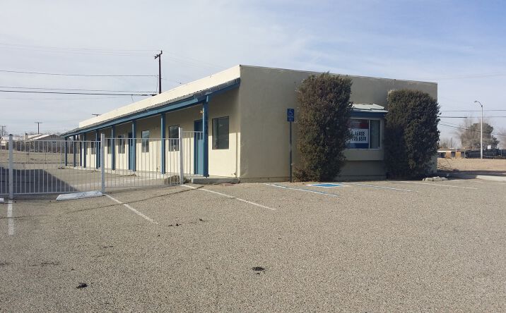 Pictures of Office property located at 15498 Village Dr, Victorville, CA 92394 for sales - image #1