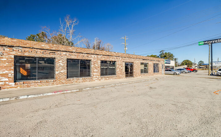 Pictures of Office, Retail property located at 3104 Skidaway Rd, Savannah, GA 31404 for sales - image #1