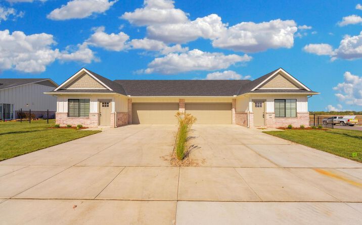 Pictures of Multifamily property located at 2410 E Elk Rdg Ave, Goddard, KS 67052 for sales - image #1