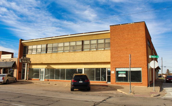 Pictures of Office, Industrial property located at 610 E Main St, Grand Prairie, TX 75050 for sales - image #1
