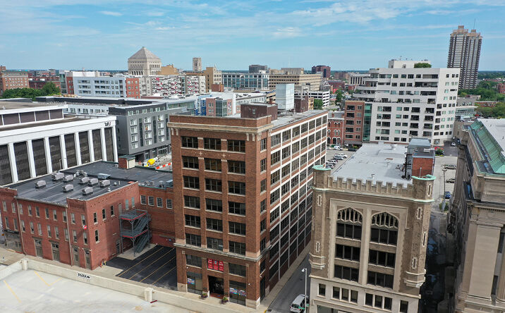 Pictures of Office property located at 222 E Ohio St, Indianapolis, IN 46204 for sales - image #1