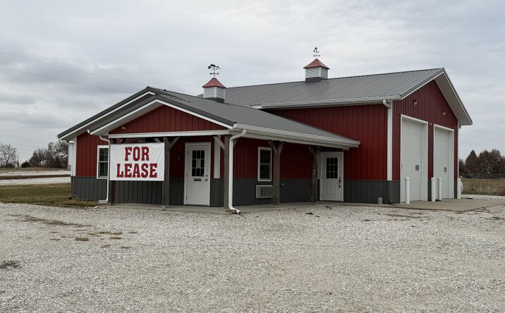 Pictures of Mixed Use, Office property located at 18062 Round Barn Way, Kirksville, MO 63501 for sales - image #1
