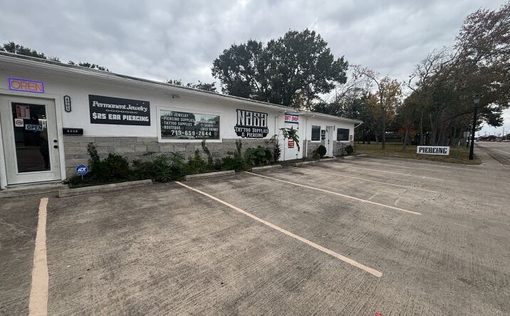 Pictures of Office, Retail property located at 4905 NASA Road 1, Seabrook, TX 77586 for sales - image #1