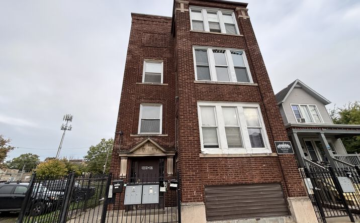 Pictures of Multifamily property located at 5607 S Green St, Chicago, IL 60621 for sales - image #1