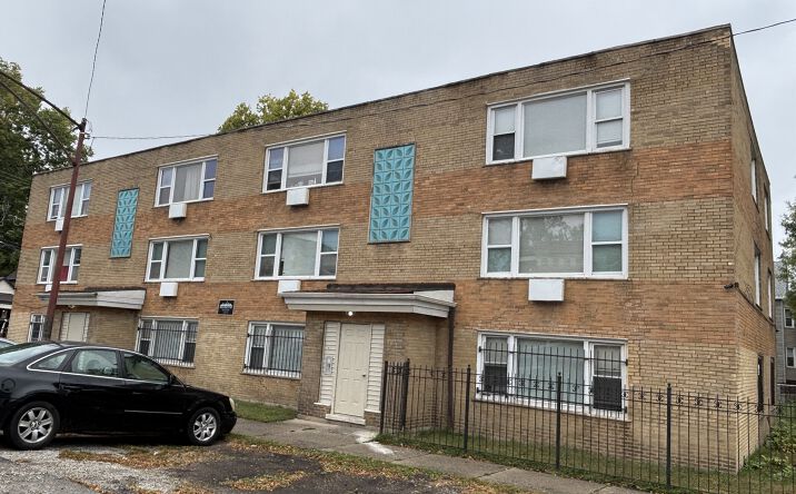 Pictures of Multifamily property located at 8956 S Escanaba Ave, Chicago, IL 60617 for sales - image #1