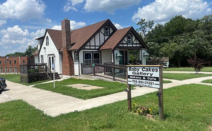Pictures of Retail property located at 5902 Blue Ridge Blvd, Raytown, MO 64133 for sales - image #1