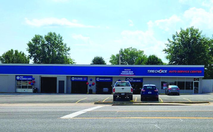 Pictures of Retail property located at 3300 Lemay Ferry Rd, Mehlville, MO 63125 for sales - image #1