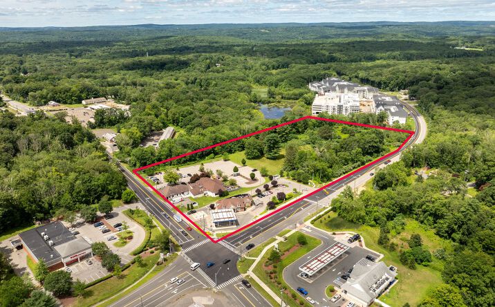 Pictures of Retail, Multifamily, Mixed Use, Land property located at 1659 Storrs Rd, Mansfield, CT 06268 for sales - image #1