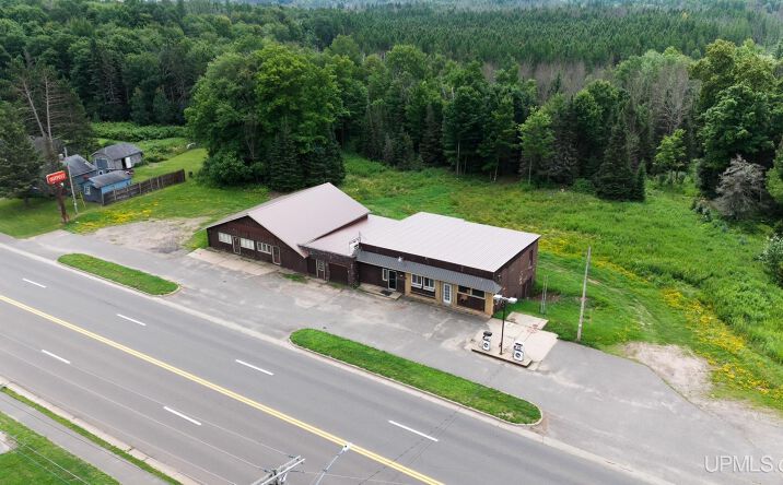 Pictures of Retail, Industrial, Business for Sale property located at 4159 W US2 Highway, Iron River, MI 49935 for sales - image #1
