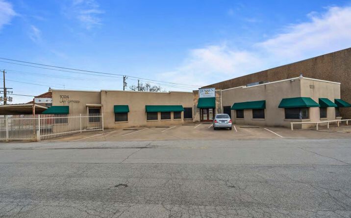 Pictures of Office property located at 1024 N Main St, Fort Worth, TX 76164 for sales - image #1