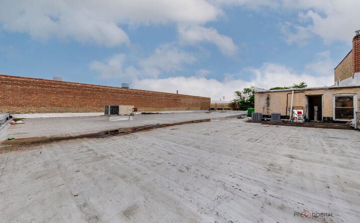 Pictures of Industrial, Office, Mixed Use property located at 3445 N Pulaski Rd, Chicago, IL 60641 for sales - image #1