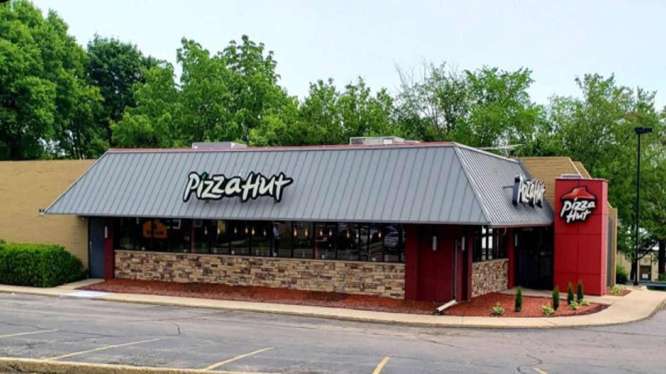 701 North Lake Street, Aurora, IL 60506